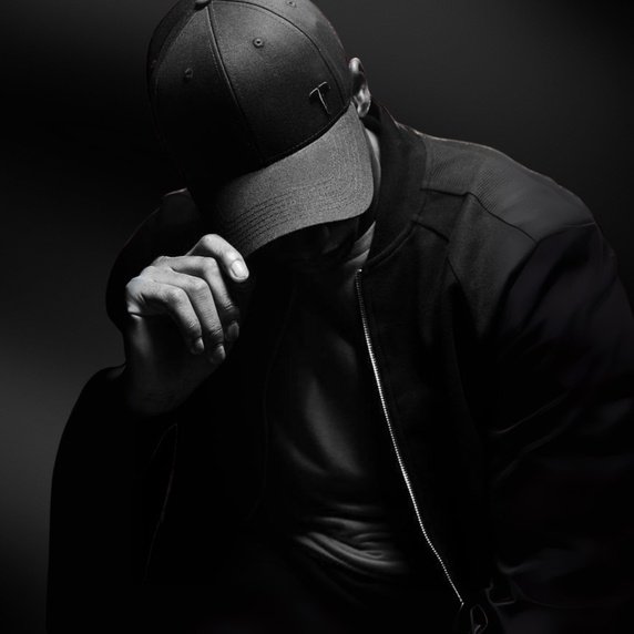 Hidden Face DP for boy for WhatsApp