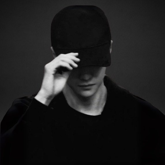 Hidden Face DP for boy for WhatsApp