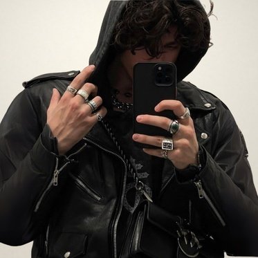 Hidden Face DP for boy for WhatsApp