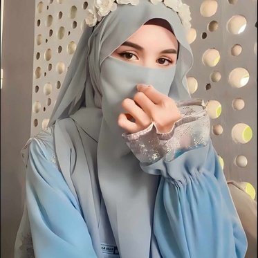 Hijab girl DP