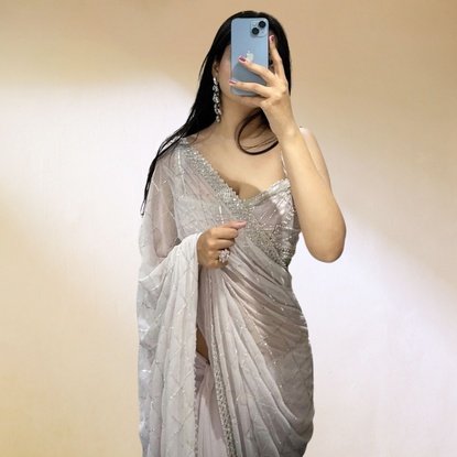 Mirror selfie DP pics