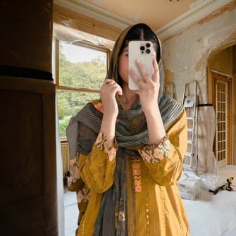 Mirror selfie DP