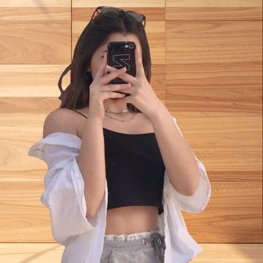 Mirror selfie DP for Instagram